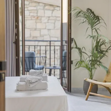 Achatis Hotel